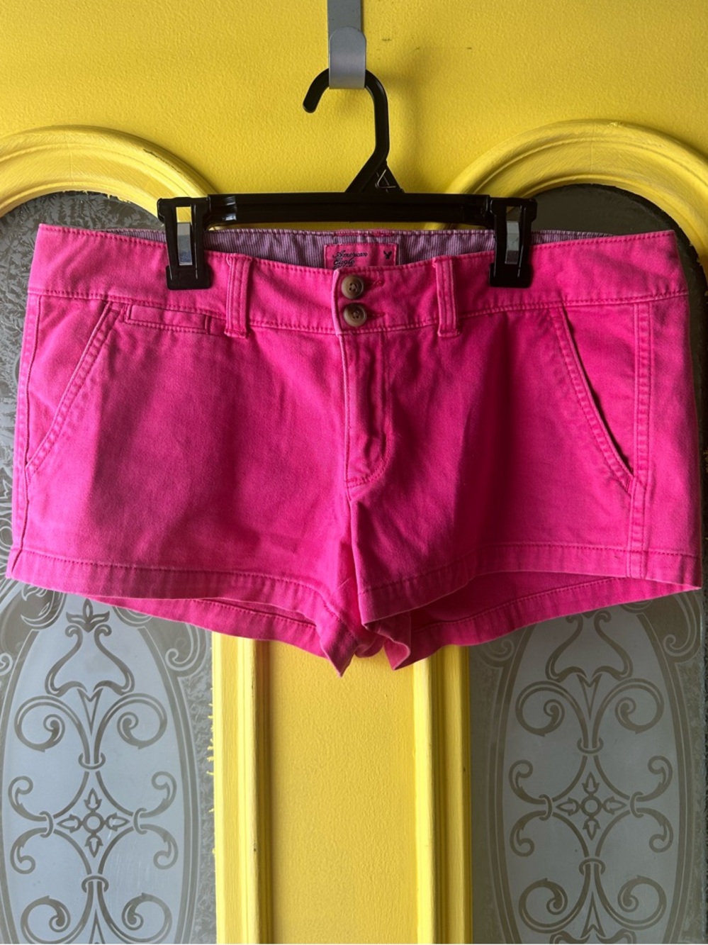 American Eagle Outfitters Bright Hot Pink Shorts